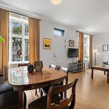 Unique And Spacious Home In Bergens Most Charming Area *