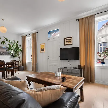 Unique And Spacious In Bergens Charming Area Apartment Bergen